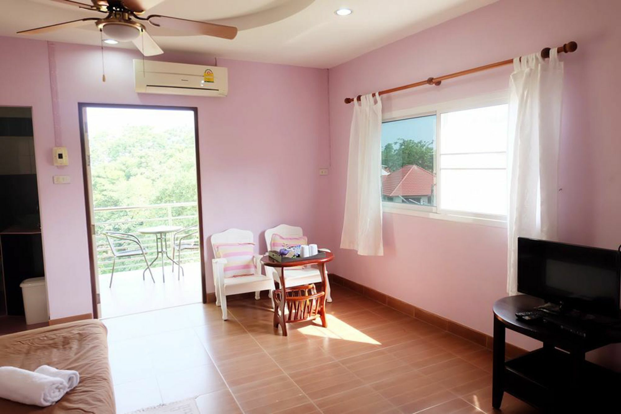 Green House At Trang Guesthouse Экстерьер фото